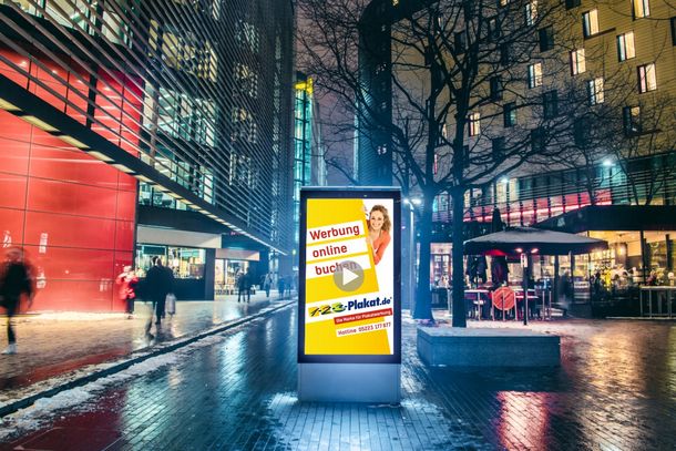 Digitales Plakat, Videoboards & LED-Screens Digitales Plakat, Videoboards & LED-Screens